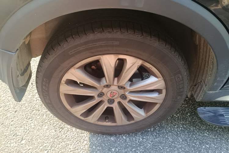 Used Roewe RX5 2016 20T Two-Wheel Drive Automatic Flagship Edition Exterior 5