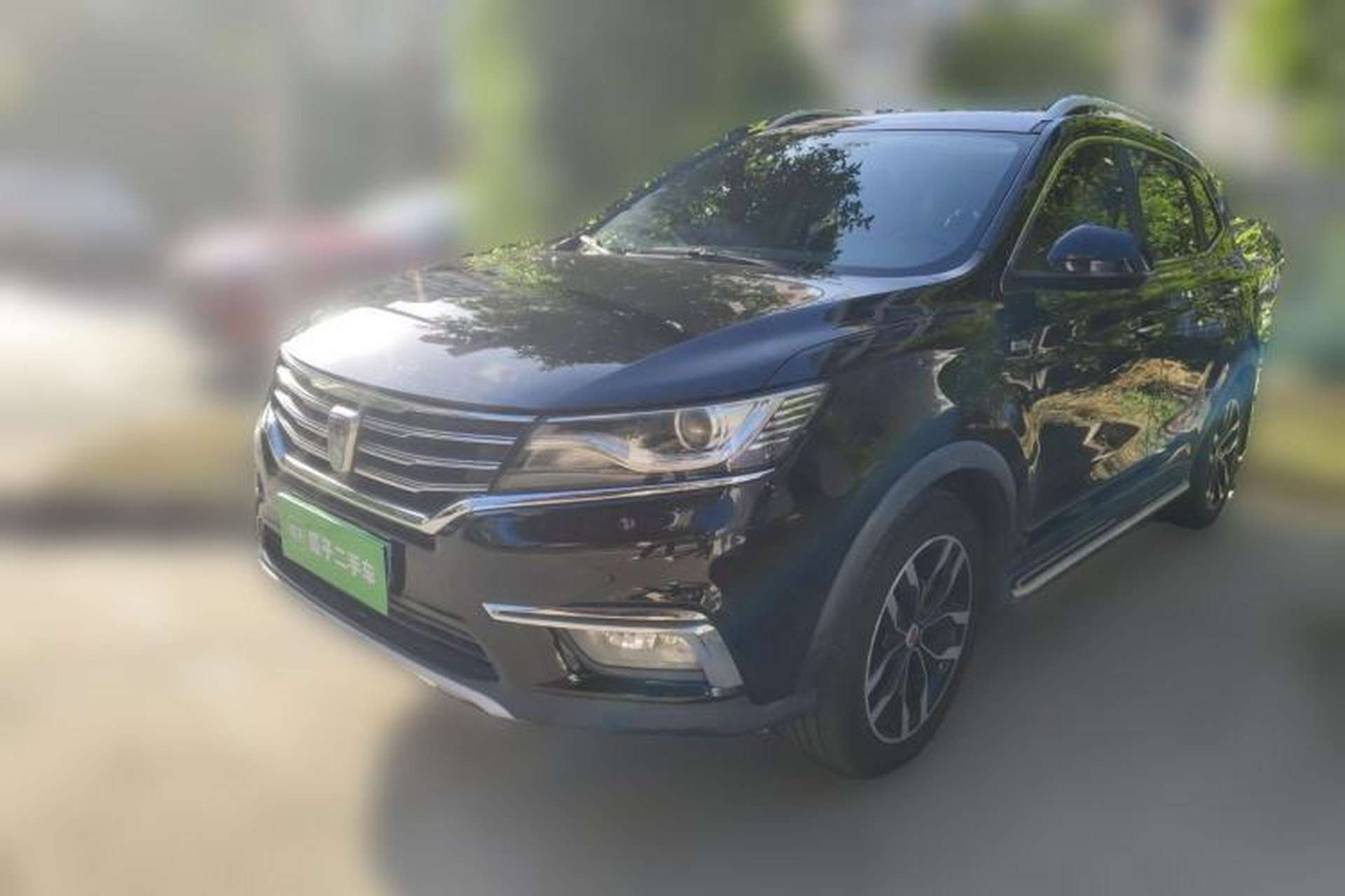 Used Roewe RX5 2016 30T Two-Wheel Drive Automatic Internet Smart Edition Front Left 45 Deg