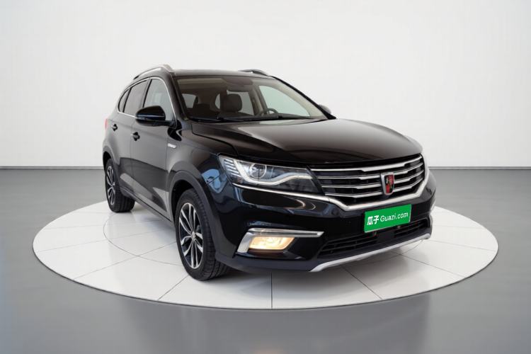 Used Roewe RX5 2016 20T Two-Wheel Drive Manual Transmission Internet Smart Edition Front Right 45 Deg