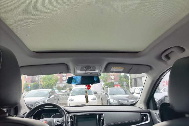 Used Roewe RX5 2016 20T Two-Wheel Drive Automatic Flagship Edition Headliner