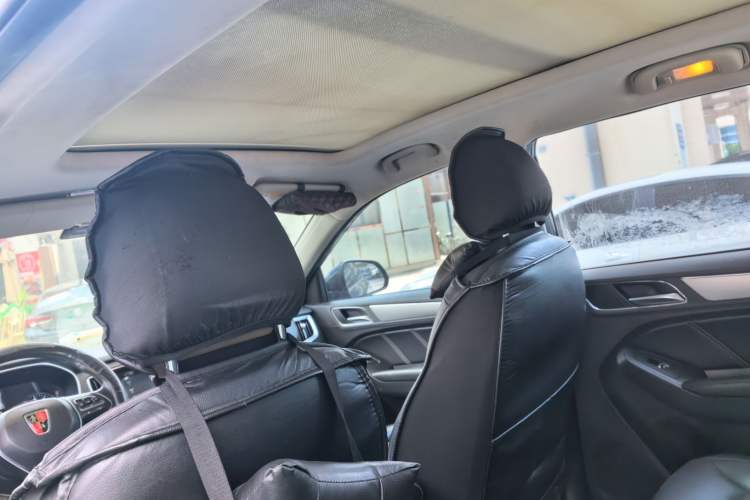 Used Roewe RX5 2016 20T Two-Wheel Drive Automatic Flagship Edition Headliner
