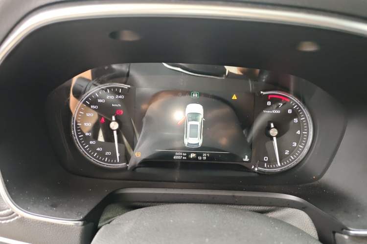 Used Roewe RX5 2016 30T Two-Wheel Drive Automatic Internet Smart Edition Instrument Cluster