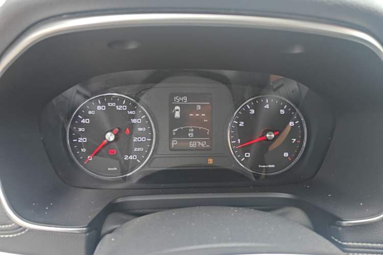 Used Roewe RX5 2016 20T Two-Wheel Drive Automatic Flagship Edition Instrument Cluster