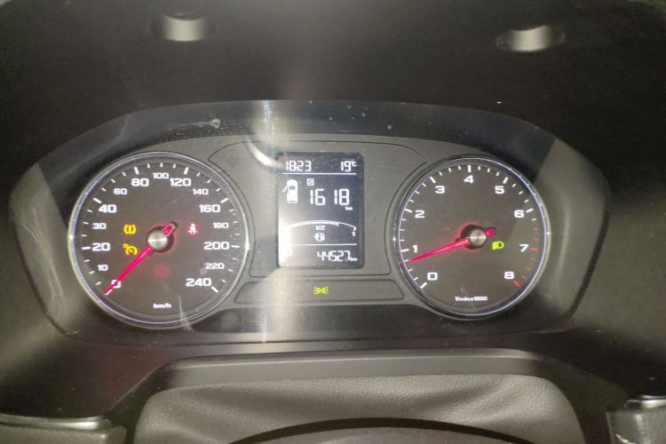 Used Roewe RX5 2016 20T Two-Wheel Drive Automatic Internet Smart Edition Instrument Cluster