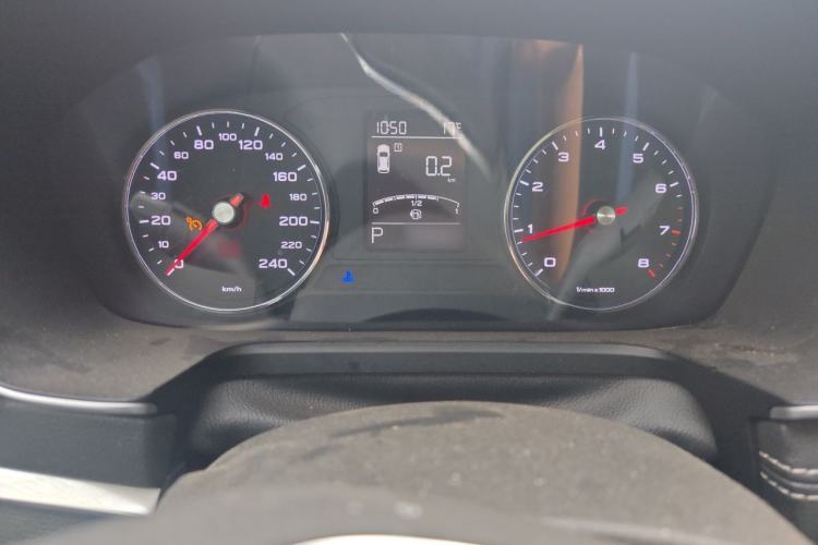 Used Roewe RX5 2016 20T Two-Wheel Drive Automatic Internet Smart Edition Instrument Cluster
