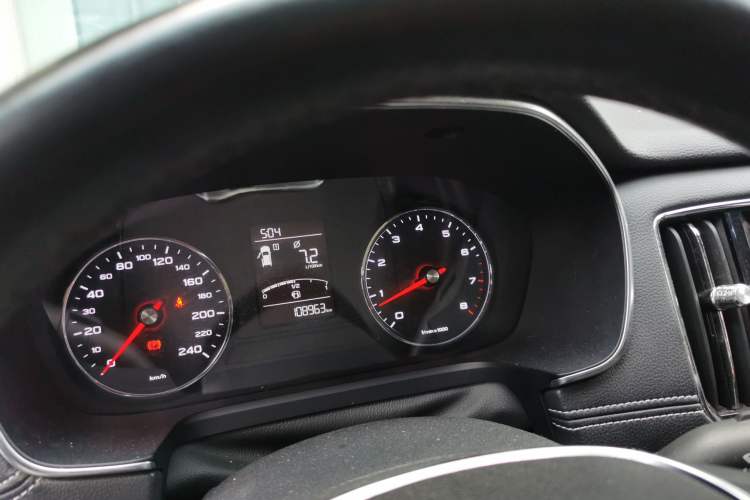 Used Roewe RX5 2016 20T Two-Wheel Drive Manual Flagship Edition Instrument Cluster