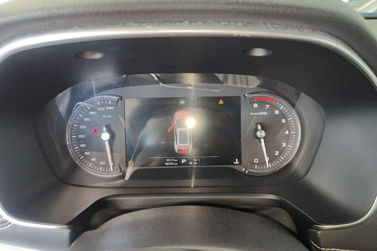 Used Roewe RX5 2016 30T Two-Wheel Drive Automatic Internet Smart Edition Instrument Cluster