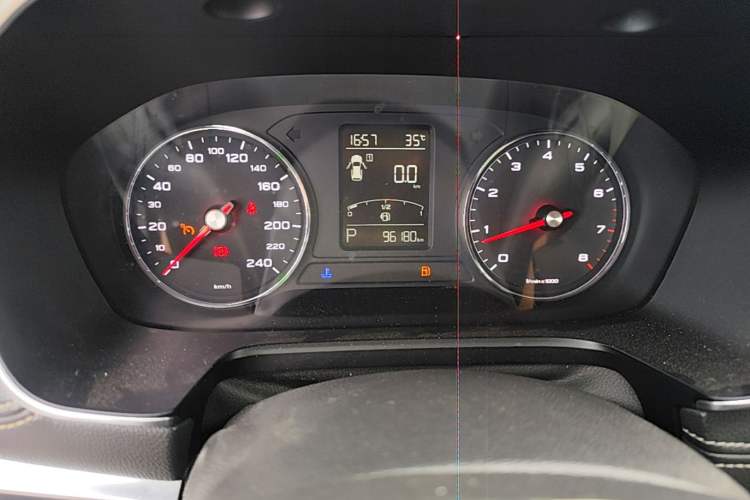 Used Roewe RX5 2016 20T Two-Wheel Drive Automatic Internet Smart Edition Instrument Cluster