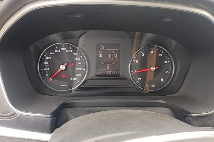 Used Roewe RX5 2016 20T Two-Wheel Drive Manual Flagship Edition Instrument Cluster