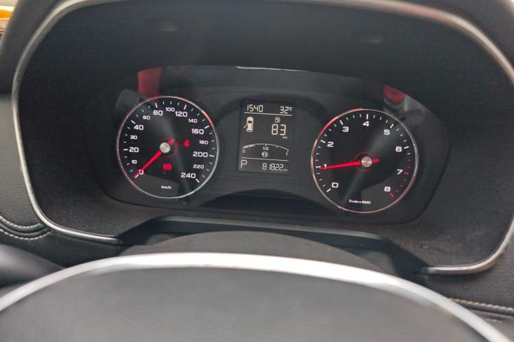 Used Roewe RX5 2016 20T Two-Wheel Drive Automatic Internet Smart Edition Instrument Cluster