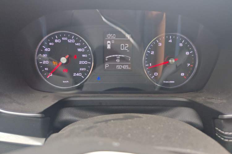 Used Roewe RX5 2016 20T Two-Wheel Drive Automatic Internet Smart Edition Instrument Cluster