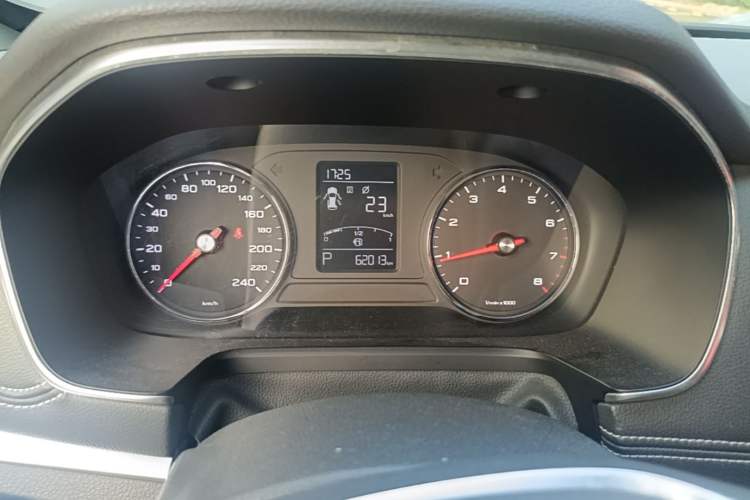 Used Roewe RX5 2016 20T Two-Wheel Drive Automatic Flagship Edition Instrument Cluster