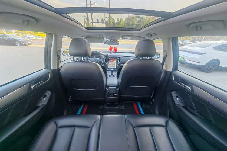 Used Roewe RX5 2016 30T Two-Wheel Drive Automatic Internet Smart Edition Interior 6