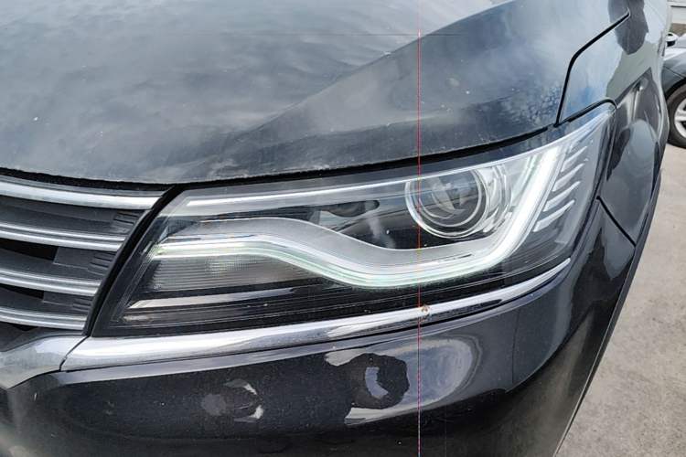 Used Roewe RX5 2016 20T Two-Wheel Drive Automatic Internet Smart Edition Left Front Headlight