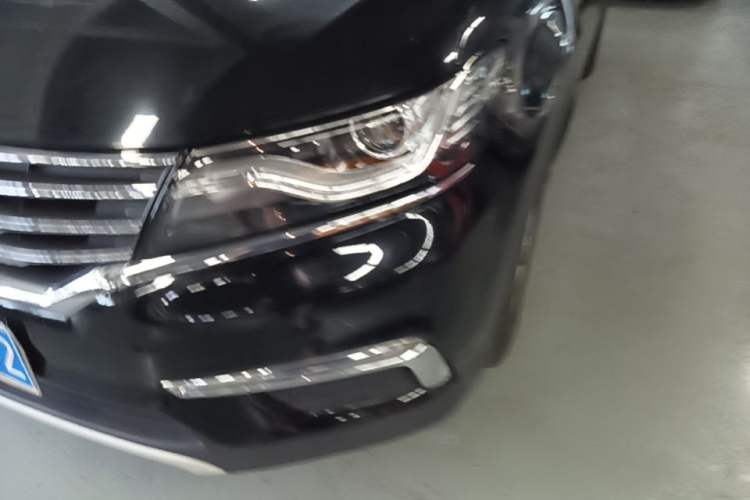 Used Roewe RX5 2016 20T Two-Wheel Drive Automatic Flagship Edition Left Front Headlight