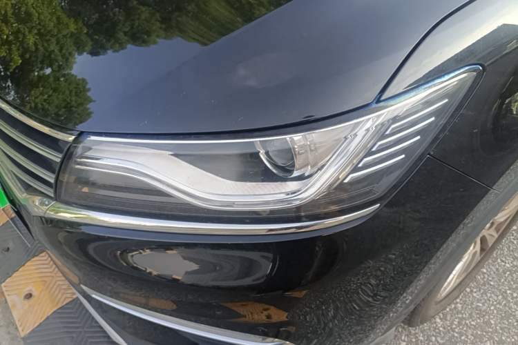 Used Roewe RX5 2016 20T Two-Wheel Drive Automatic Flagship Edition Left Front Headlight