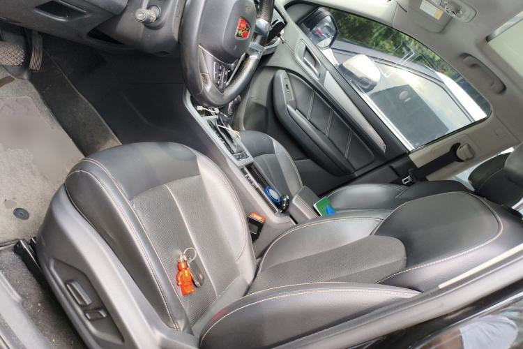 Used Roewe RX5 2016 20T Two-Wheel Drive Automatic Flagship Edition Left Front Seat