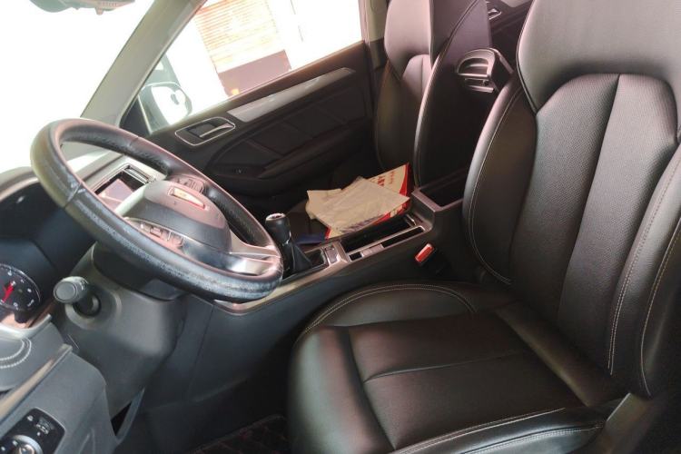 Used Roewe RX5 2016 20T Two-Wheel Drive Manual Transmission Internet Smart Edition Left Front Seat