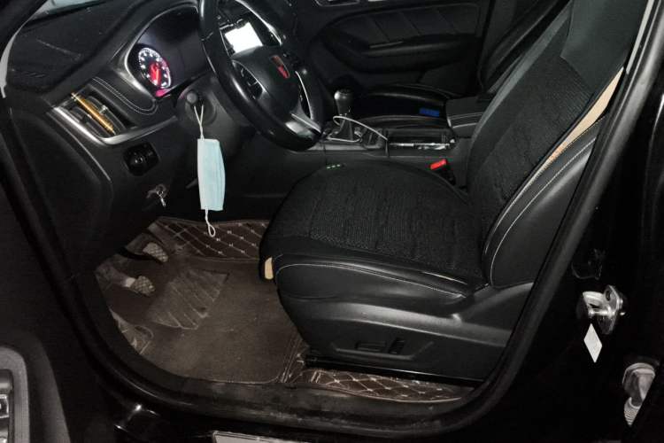 Used Roewe RX5 2016 20T Two-Wheel Drive Manual Transmission Internet Smart Edition Left Front Seat