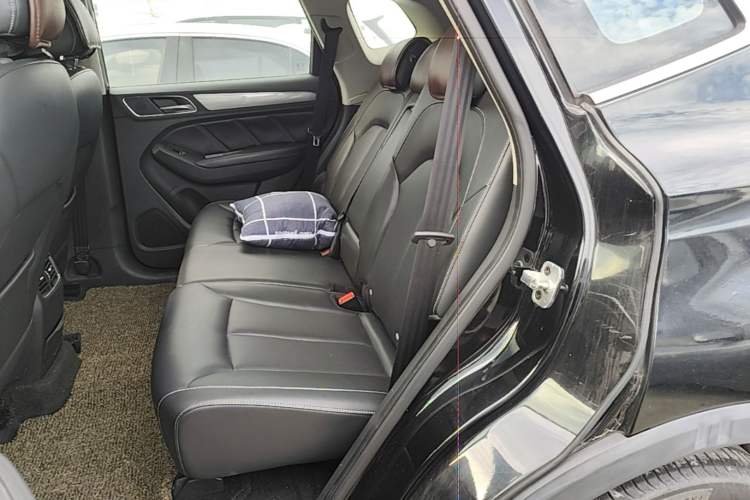 Used Roewe RX5 2016 20T Two-Wheel Drive Automatic Internet Smart Edition Left Rear Seat