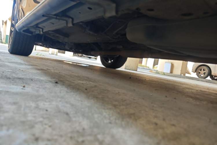 Used Roewe RX5 2016 20T Two-Wheel Drive Automatic Internet Smart Edition Left Side Sill