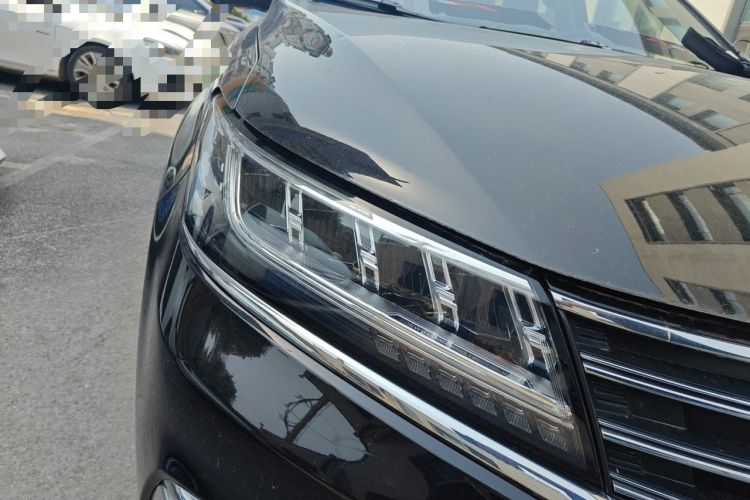 Used Roewe RX5 2016 30T Four-Wheel Drive Automatic Internet Smart Luxury Edition Right Front Headlight