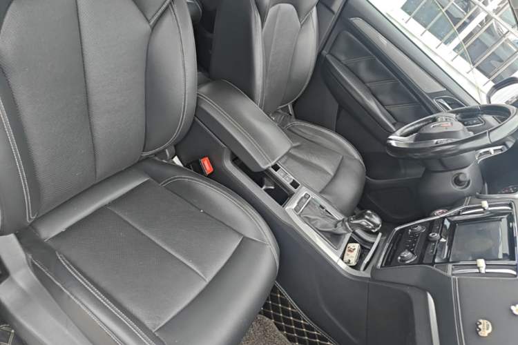 Used Roewe RX5 2016 20T Two-Wheel Drive Automatic Flagship Edition Right Front Seat