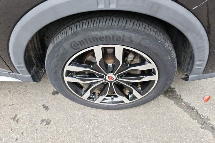 Used Roewe RX5 2016 30T Two-Wheel Drive Automatic Internet Smart Edition Right Front Wheel Hub