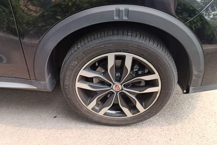 Used Roewe RX5 2016 30T Four-Wheel Drive Automatic Internet Smart Luxury Edition Right Front Wheel Hub