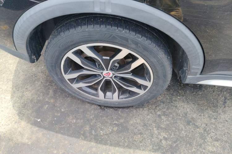 Used Roewe RX5 2016 20T Two-Wheel Drive Automatic Internet Smart Edition Right Rear Wheel Hub