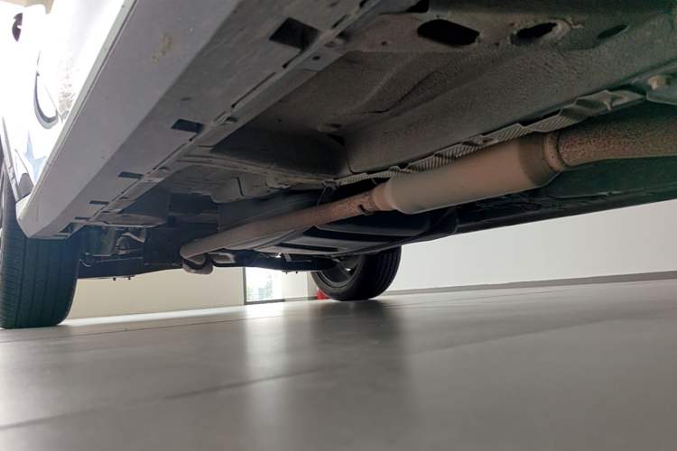 Used Roewe RX5 2016 20T Two-Wheel Drive Automatic Internet Smart Edition Right Side Sill