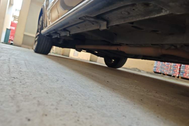 Used Roewe RX5 2016 20T Two-Wheel Drive Automatic Internet Smart Edition Right Side Sill