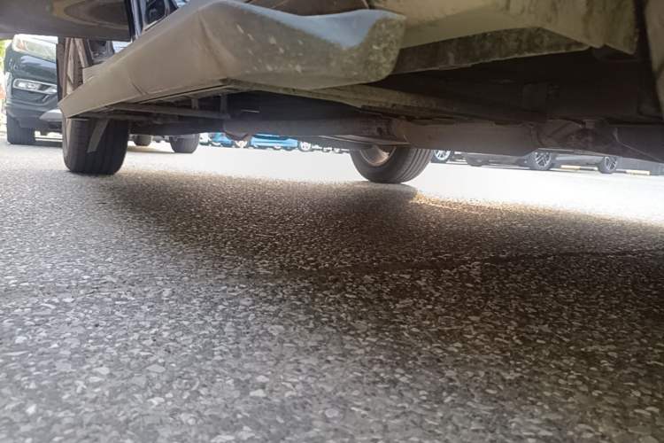 Used Roewe RX5 2016 20T Two-Wheel Drive Automatic Flagship Edition Right Side Sill