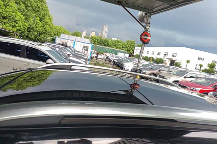 Used Roewe RX5 2016 20T Two-Wheel Drive Manual Flagship Edition Roof