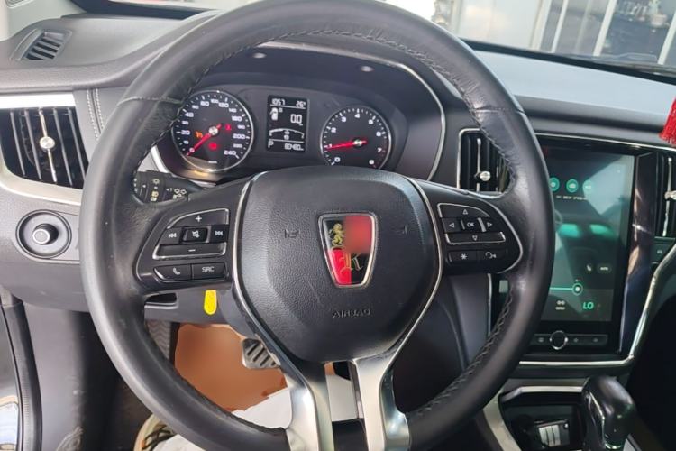 Used Roewe RX5 2016 20T Two-Wheel Drive Automatic Internet Smart Edition Steering Wheel