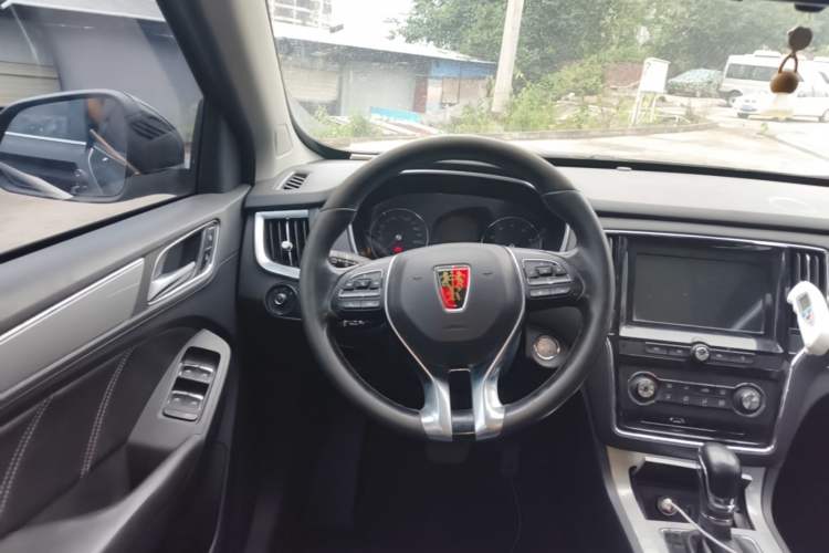 Used Roewe RX5 2016 20T Two-Wheel Drive Automatic Flagship Edition Steering Wheel