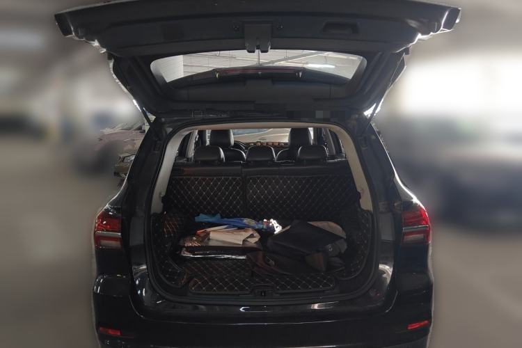 Used Roewe RX5 2016 20T Two-Wheel Drive Automatic Internet Smart Edition Trunk