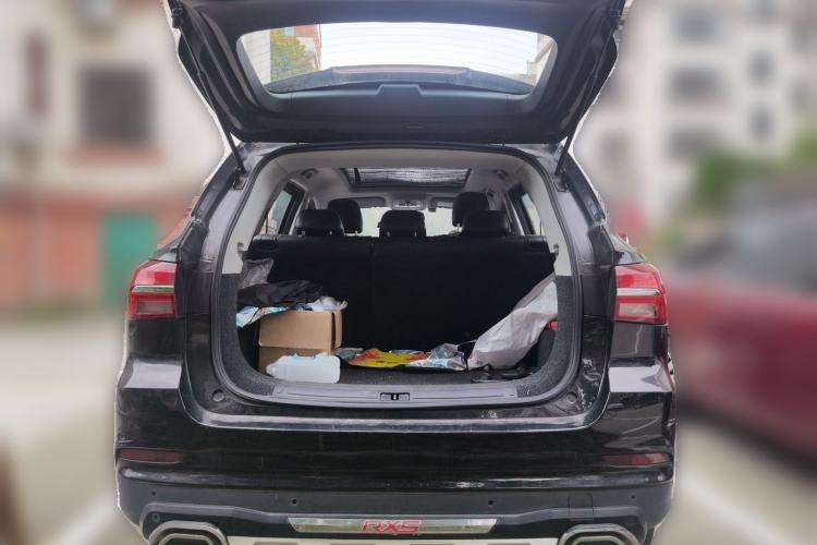 Used Roewe RX5 2016 20T Two-Wheel Drive Automatic Flagship Edition Trunk