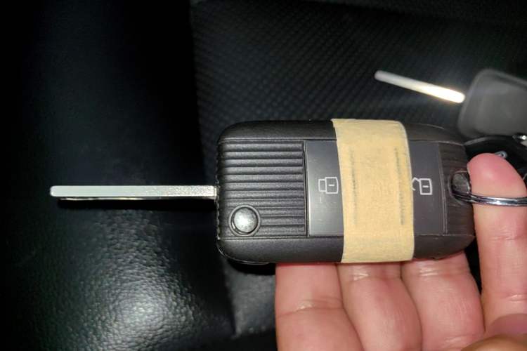 Used Roewe RX5 2016 20T Two-Wheel Drive Automatic Internet Smart Edition Vehicle Key