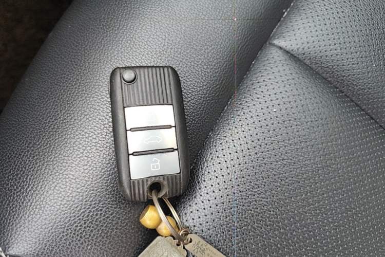 Used Roewe RX5 2016 20T Two-Wheel Drive Automatic Internet Smart Edition Vehicle Key