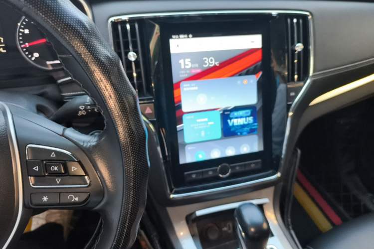 Used Roewe RX5 2016 20T Two-Wheel Drive Automatic Internet Smart Edition Audio And AC Panel