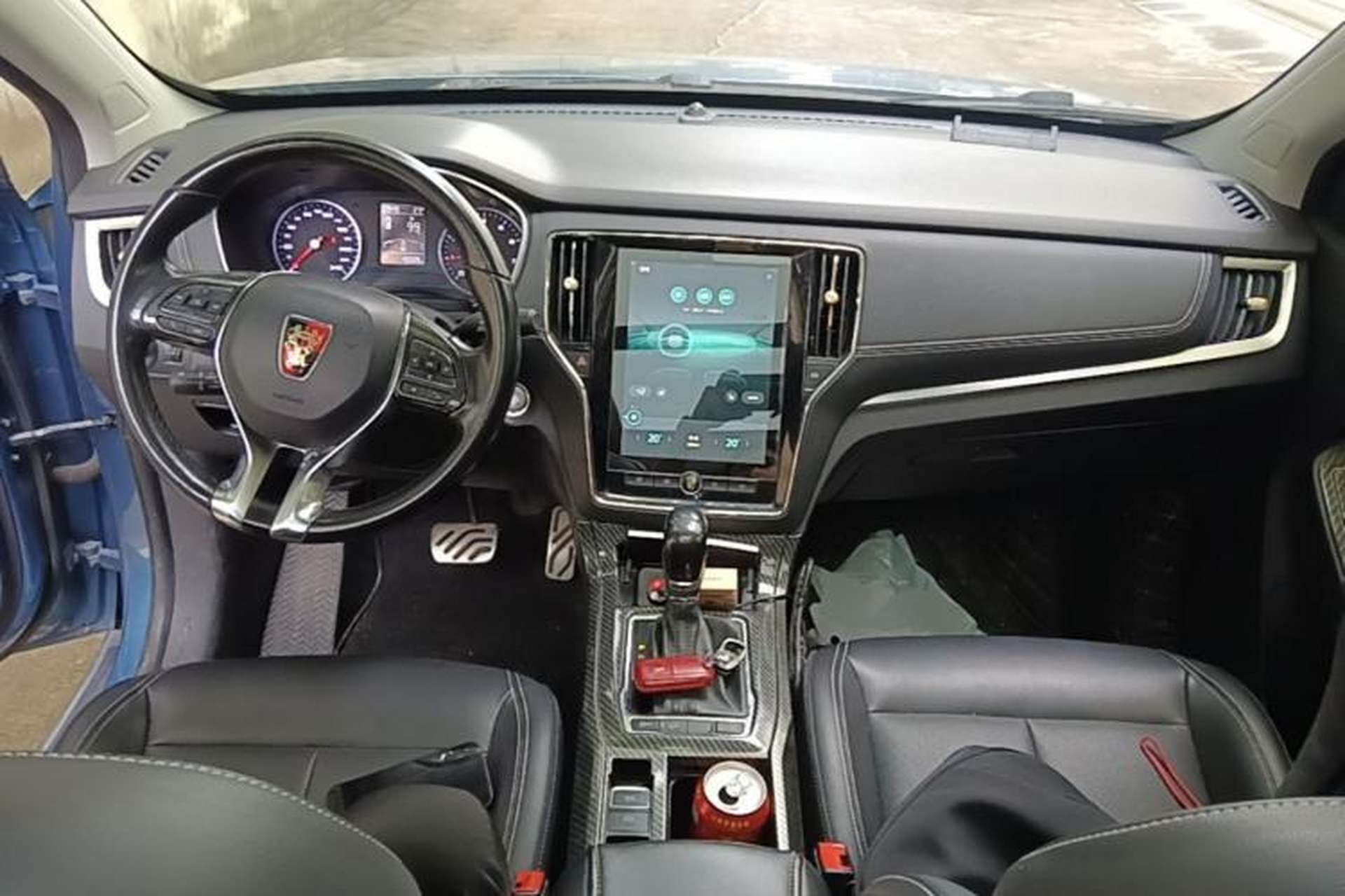 Used Roewe RX5 2016 20T Two-Wheel Drive Automatic Internet Smart Edition Center Console