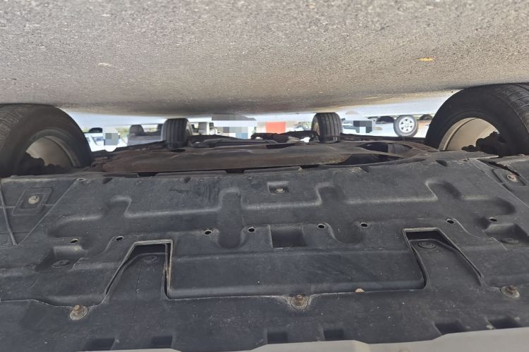 Used Roewe RX5 2016 20T Two-Wheel Drive Automatic Internet Smart Edition Chassis Front