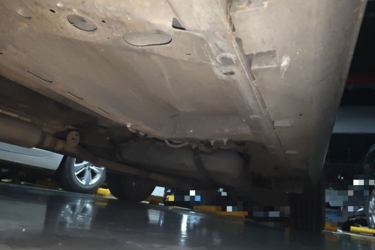 Used Roewe RX5 2016 20T Two-Wheel Drive Manual Flagship Edition Chassis Front Left