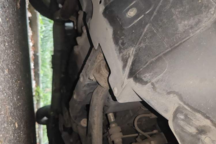 Used Roewe RX5 2016 20T Two-Wheel Drive Manual Flagship Edition Chassis Front Left