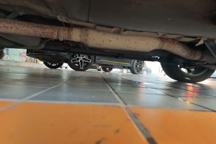 Used Roewe RX5 2016 30T Two-Wheel Drive Automatic Internet Smart Edition Chassis Front Right