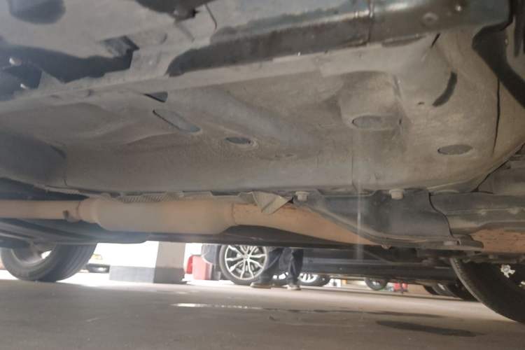 Used Roewe RX5 2016 20T Two-Wheel Drive Automatic Internet Smart Edition Chassis Front Right