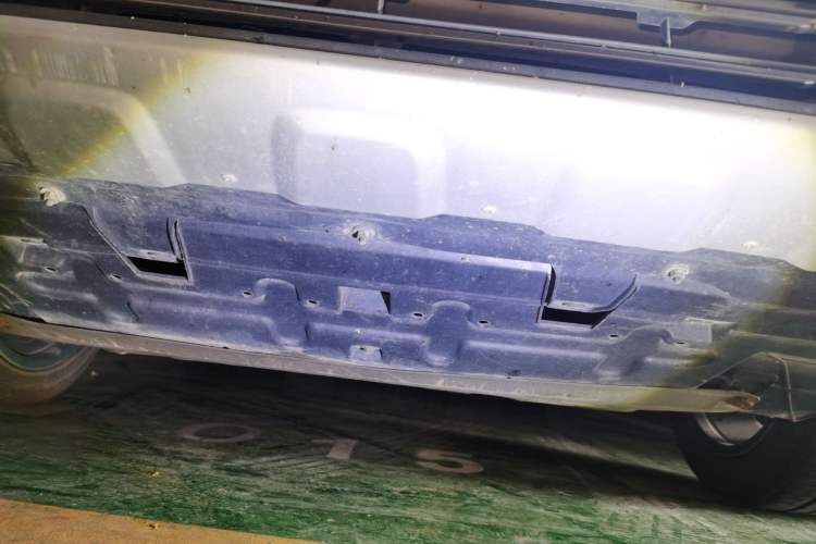 Used Roewe RX5 2016 20T Two-Wheel Drive Automatic Internet Smart Edition Chassis Front