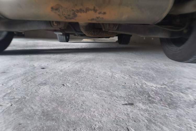 Used Roewe RX5 2016 20T Two-Wheel Drive Automatic Internet Smart Edition Chassis Rear