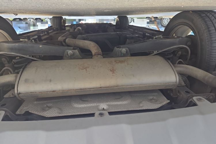 Used Roewe RX5 2016 20T Two-Wheel Drive Automatic Internet Smart Edition Chassis Rear